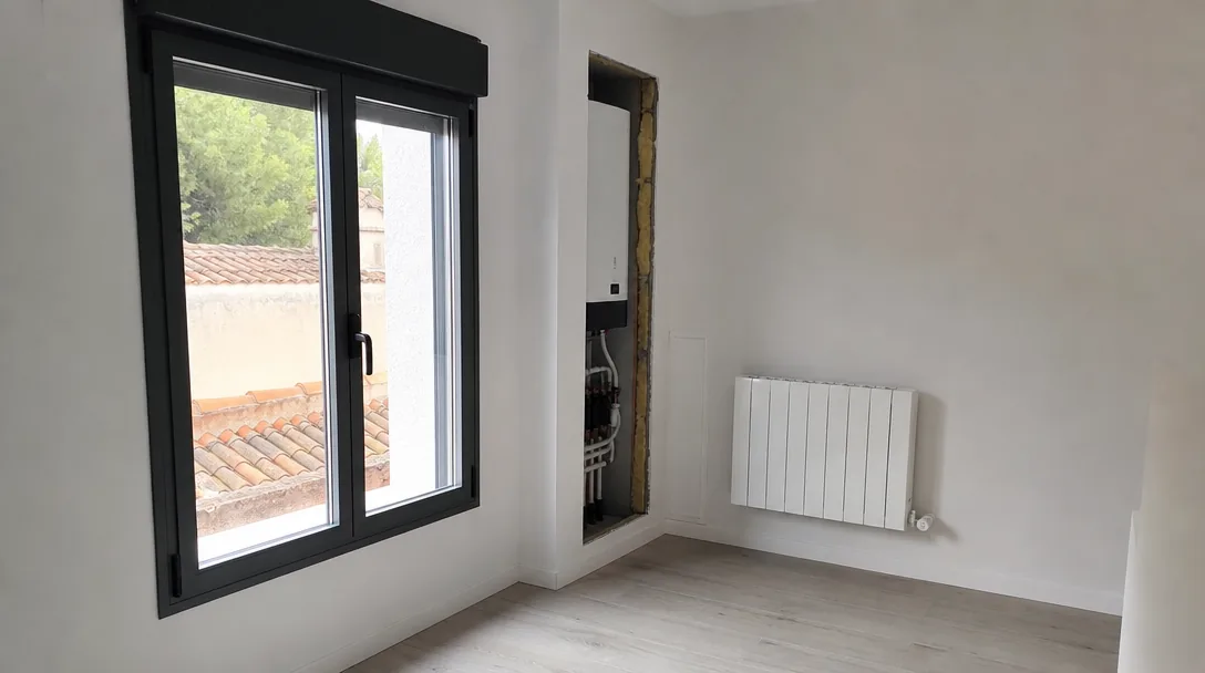 Casa moderna con jardín - ayudas para rehabilitación energética en el Baix Llobregat